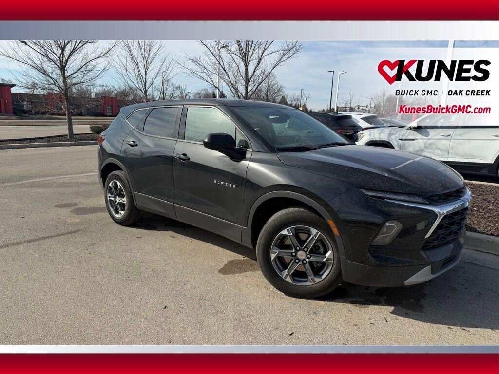 Used 2025 Chevrolet Blazer LT w/2LT SUV