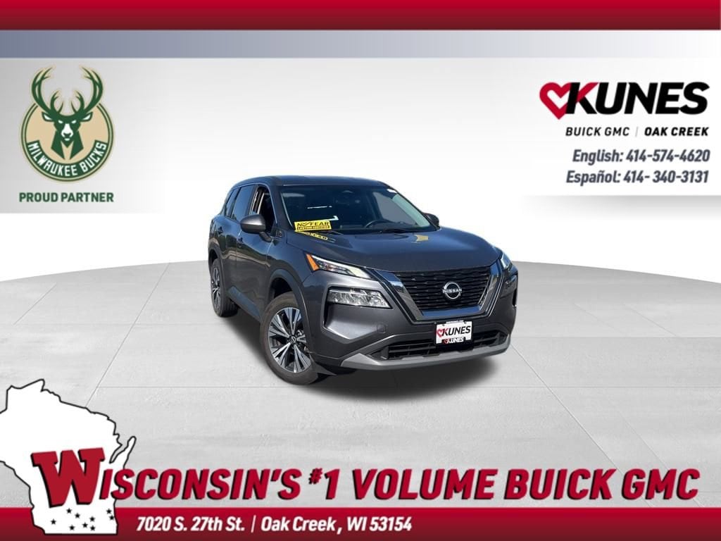 2023 Nissan Rogue SV's photo