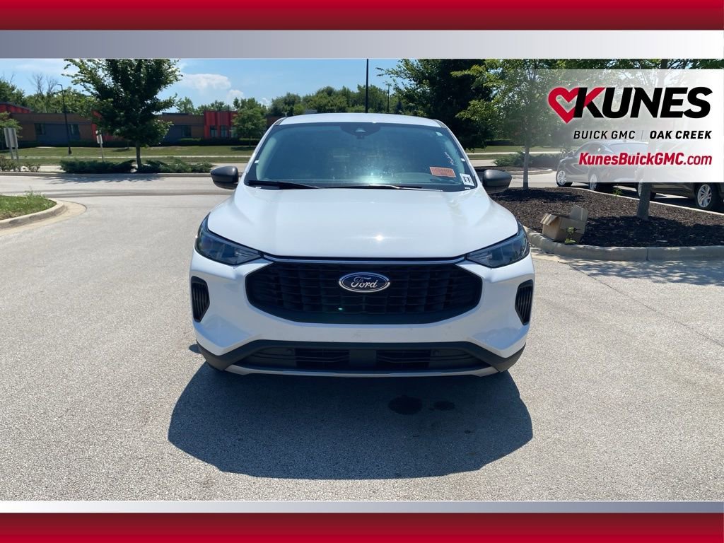 2024 Ford Escape Active photo 2