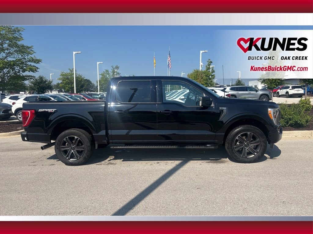 2022 Ford F-150 XLT photo 2