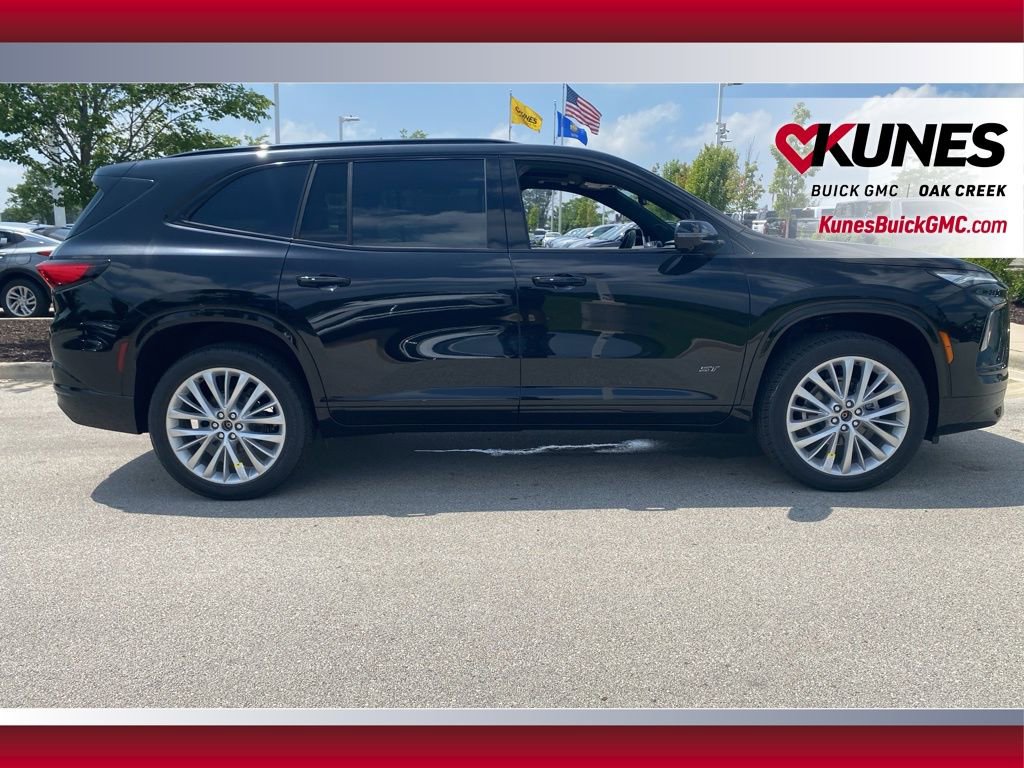 2026 Buick Enclave Sport Touring photo 3