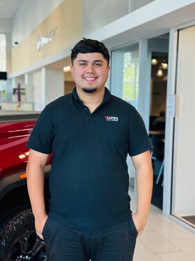 Staff member Adrian Ruvalcaba from 971d6e0c1bb2