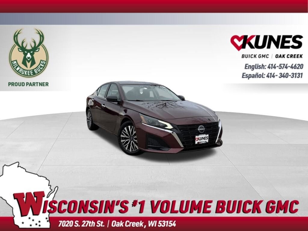 Used 2025 Nissan Altima SV Sedan