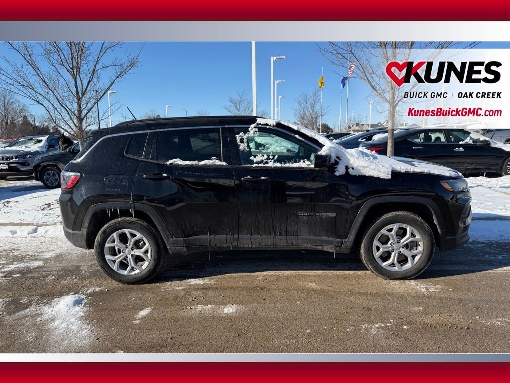 Used 2024 Jeep Compass Latitude SUV