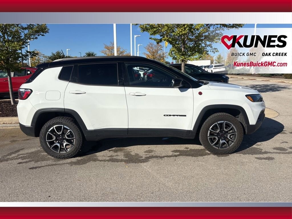 Used 2025 Jeep Compass Trailhawk SUV