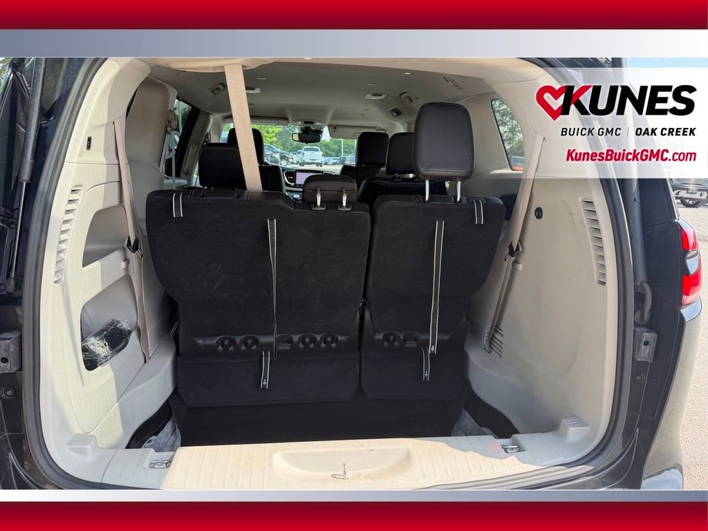 Used 2023 Chrysler Pacifica Touring L Van Passenger Van