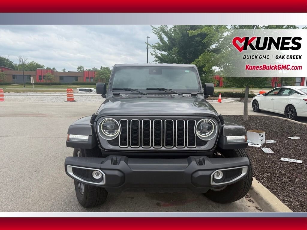 Used 2025 Jeep Wrangler Sahara SUV