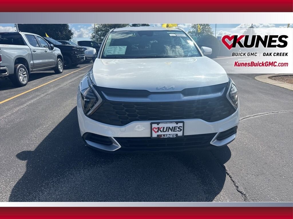 Used 2024 Kia Sportage LX SUV