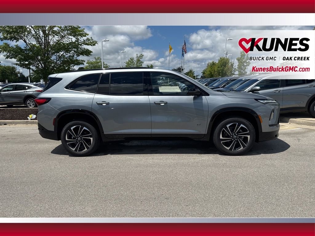 2026 Buick Enclave Sport Touring photo 2
