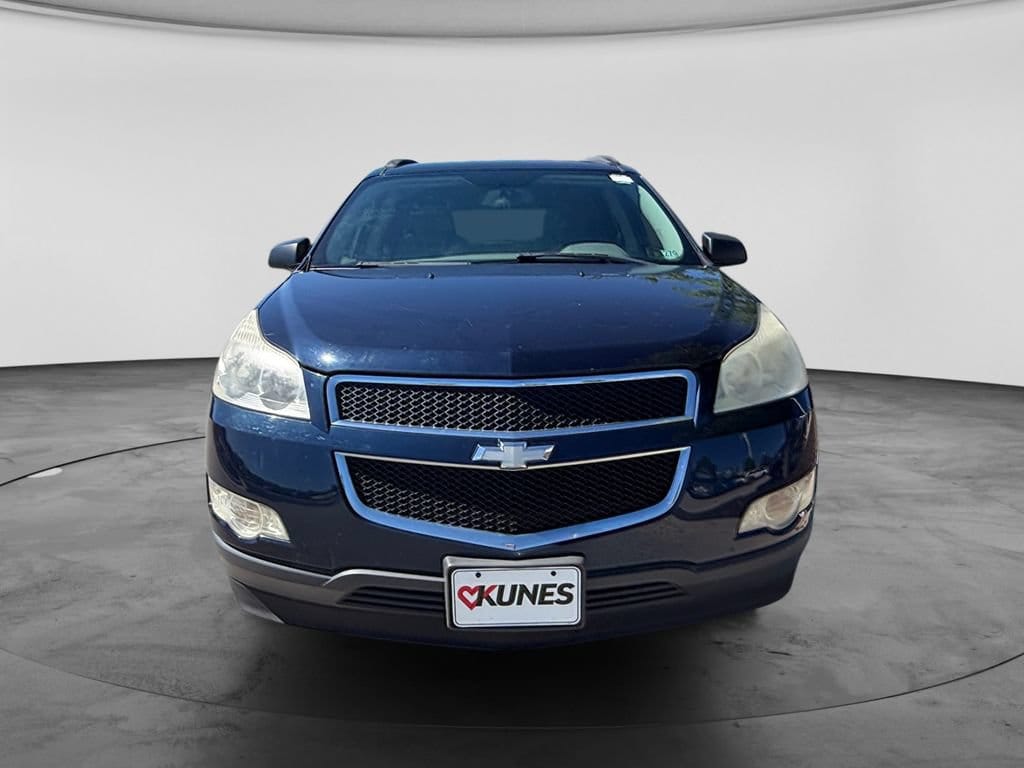 Used 2011 Chevrolet Traverse LS SUV
