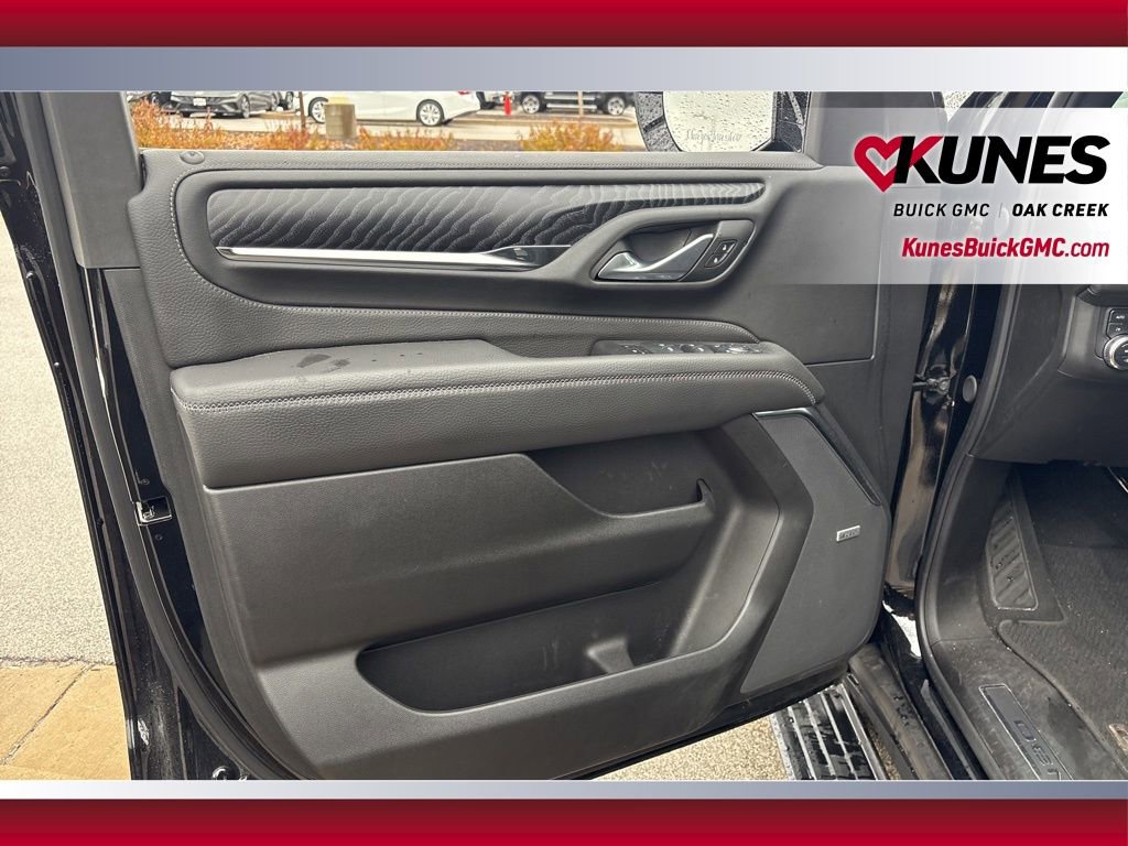 2024 Gmc Yukon XL Denali photo 2