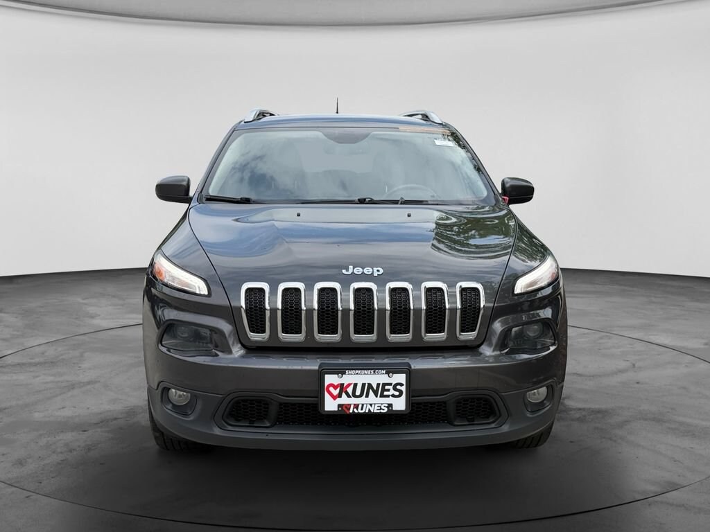 Used 2016 Jeep Cherokee Latitude 4x4 SUV