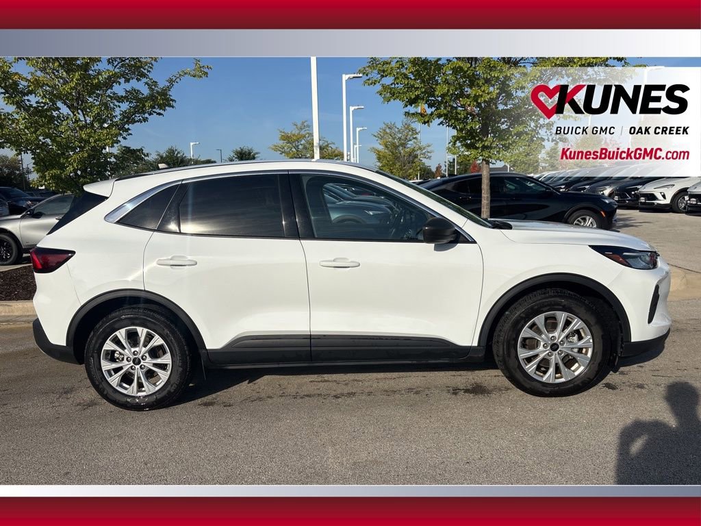 2024 Ford Escape Active photo 3