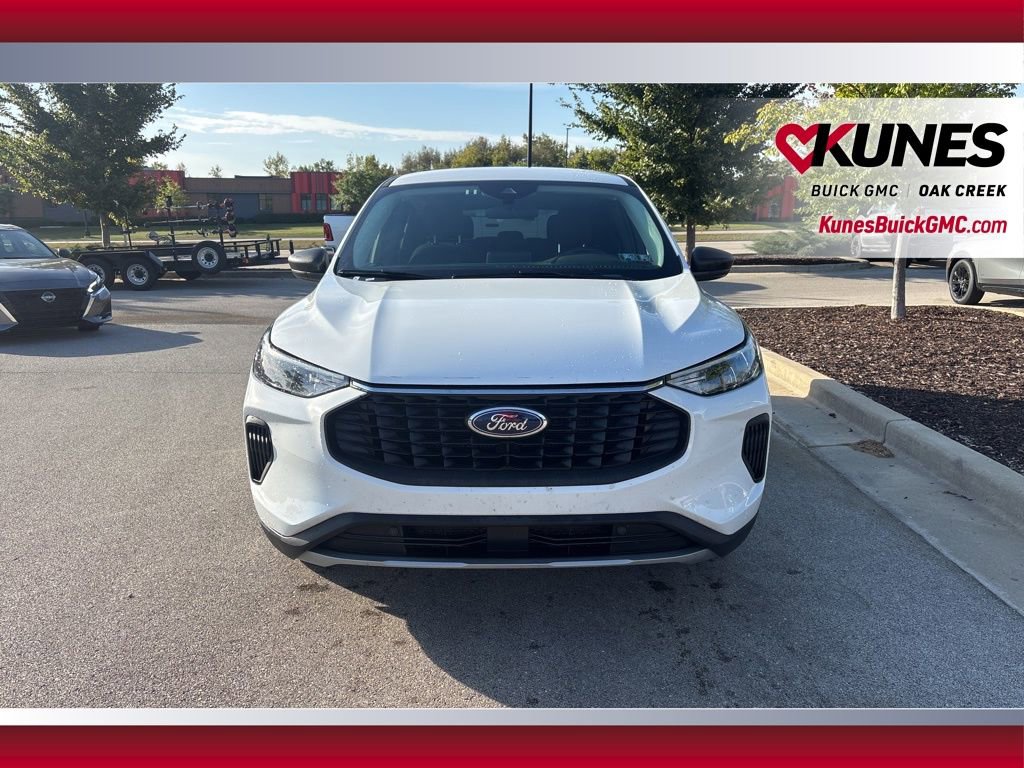 2024 Ford Escape Active photo 2