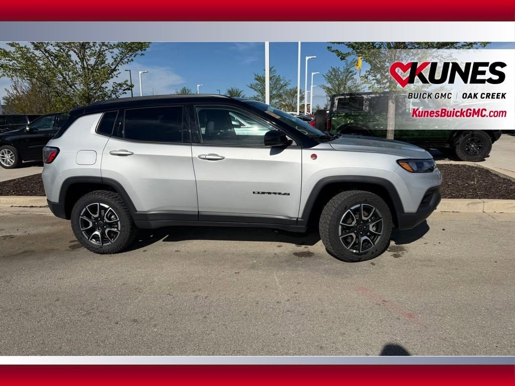 Used 2025 Jeep Compass Trailhawk SUV