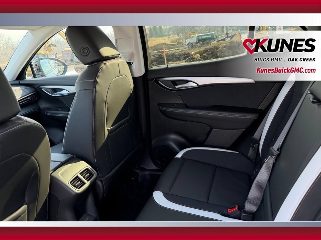 2026 Buick Envision Sport Touring - Photo 8