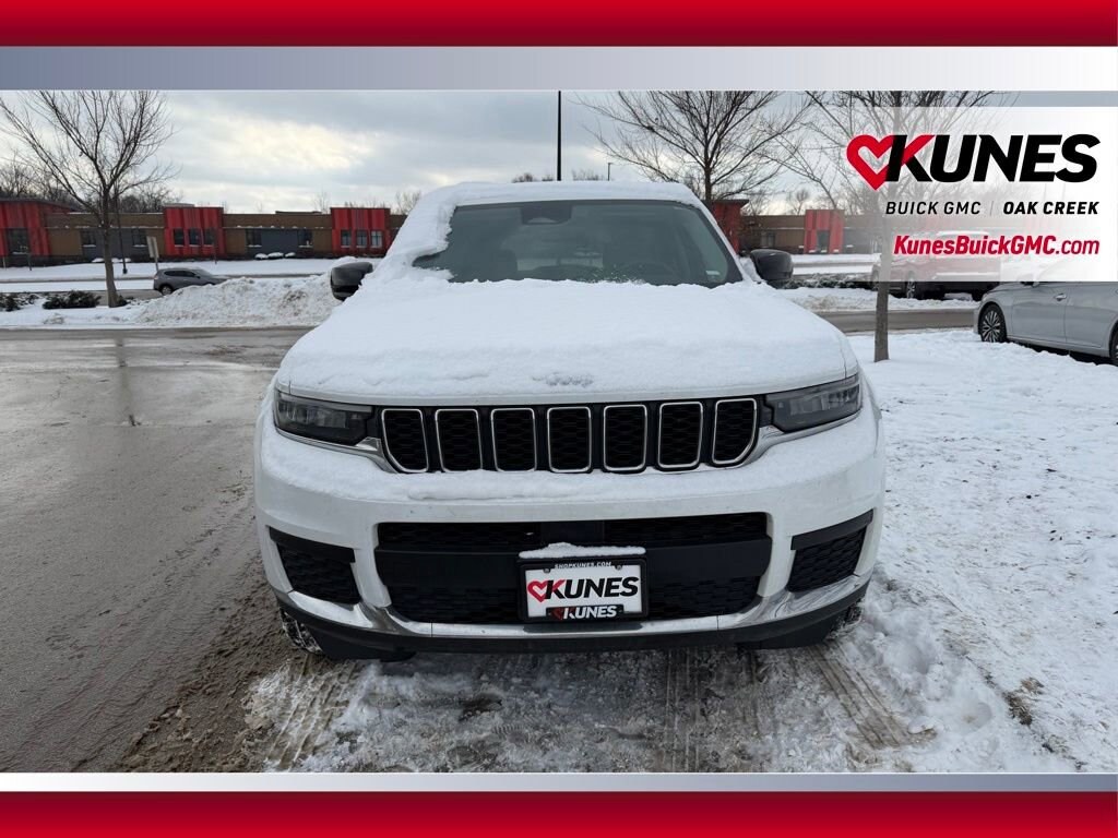 Used 2023 Jeep Grand Cherokee L Laredo SUV