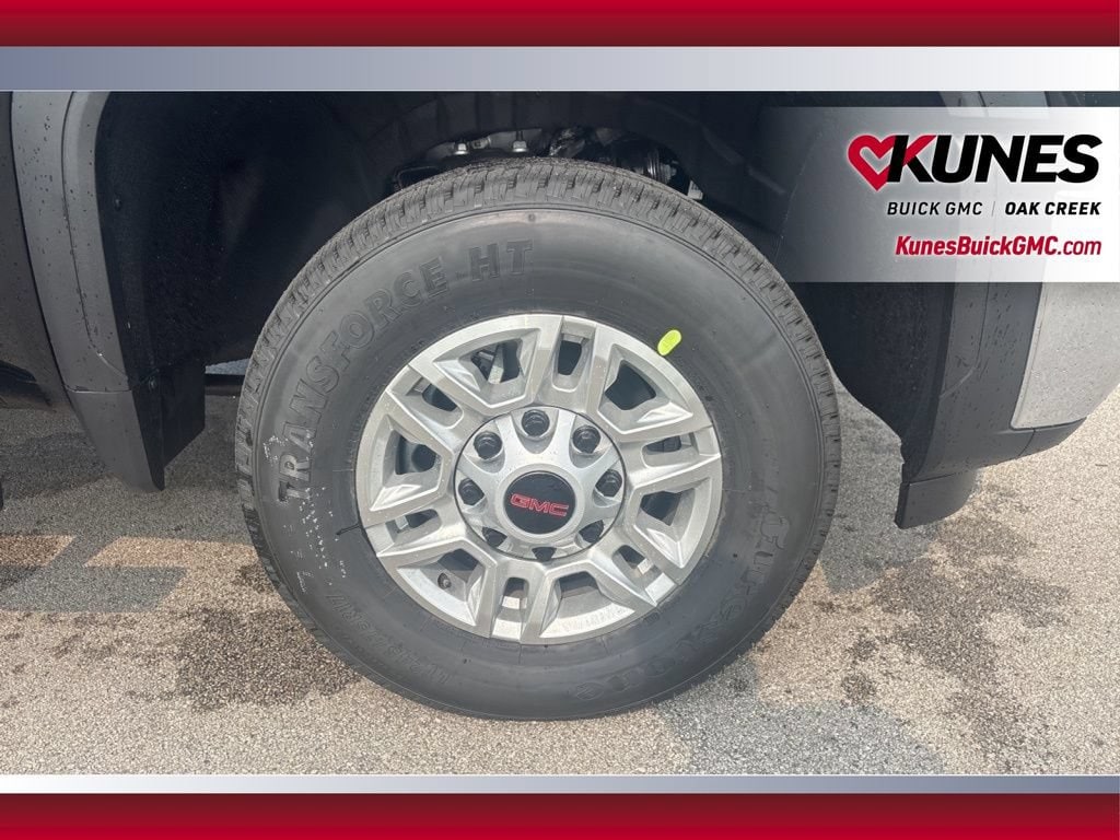 2025 GMC Sierra 2500HD Pro - Photo 11