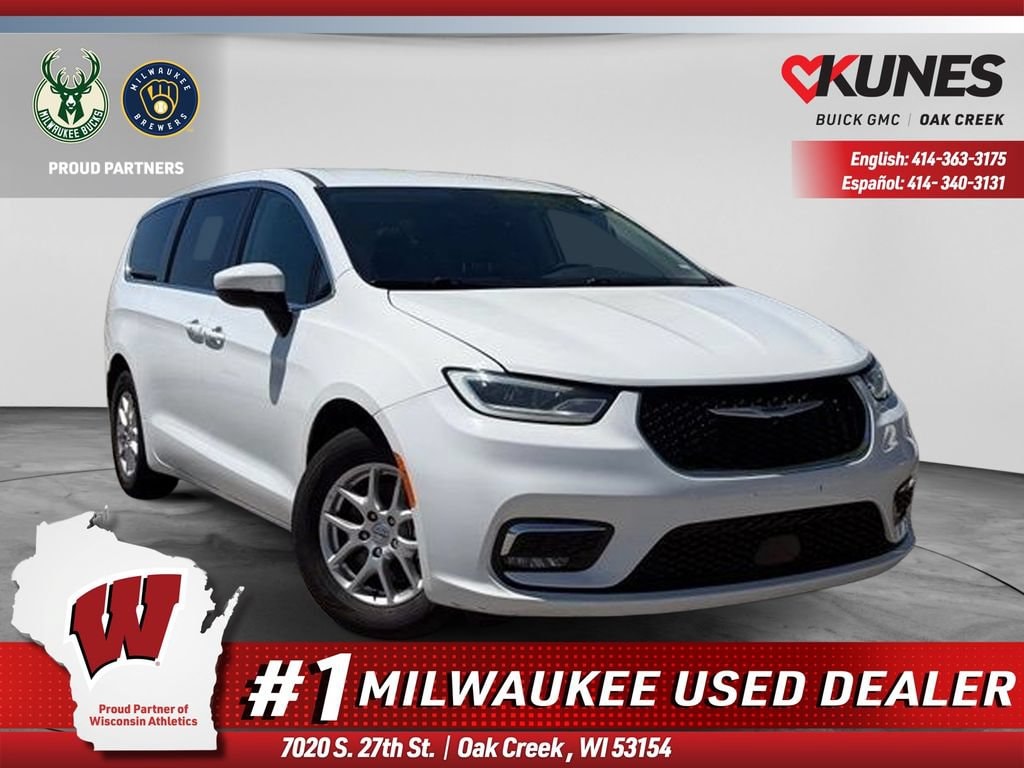 Used 2023 Chrysler Pacifica Touring L Van Passenger Van
