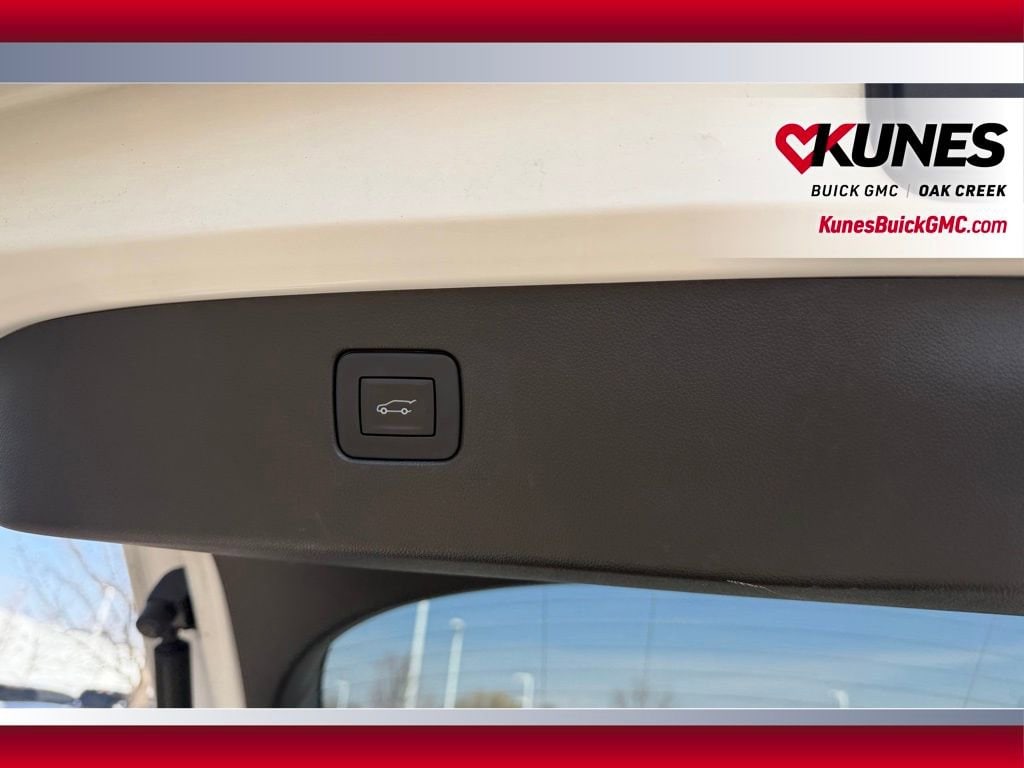 Used 2025 Buick Envista Sport Touring SUV