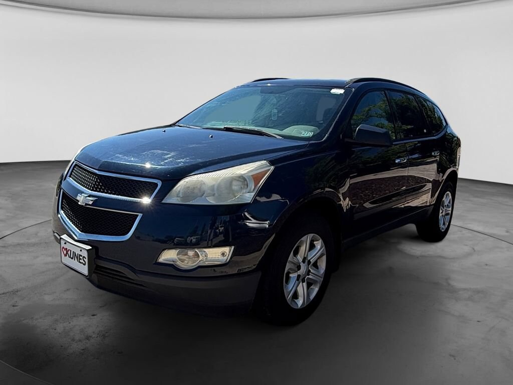 Used 2011 Chevrolet Traverse LS SUV