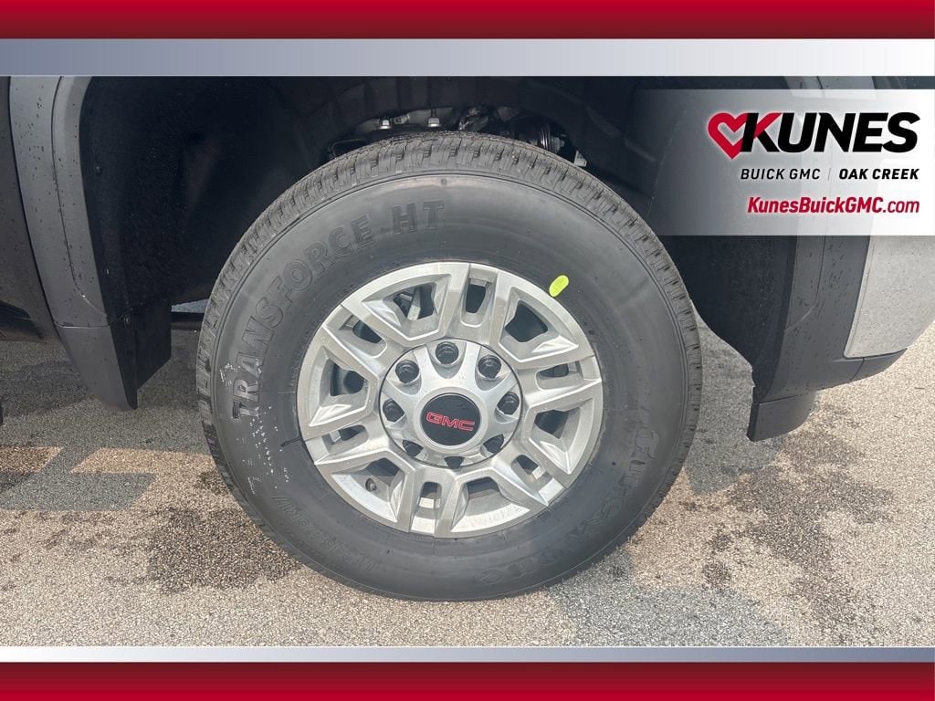 2025 GMC Sierra 2500HD Pro - Photo 9
