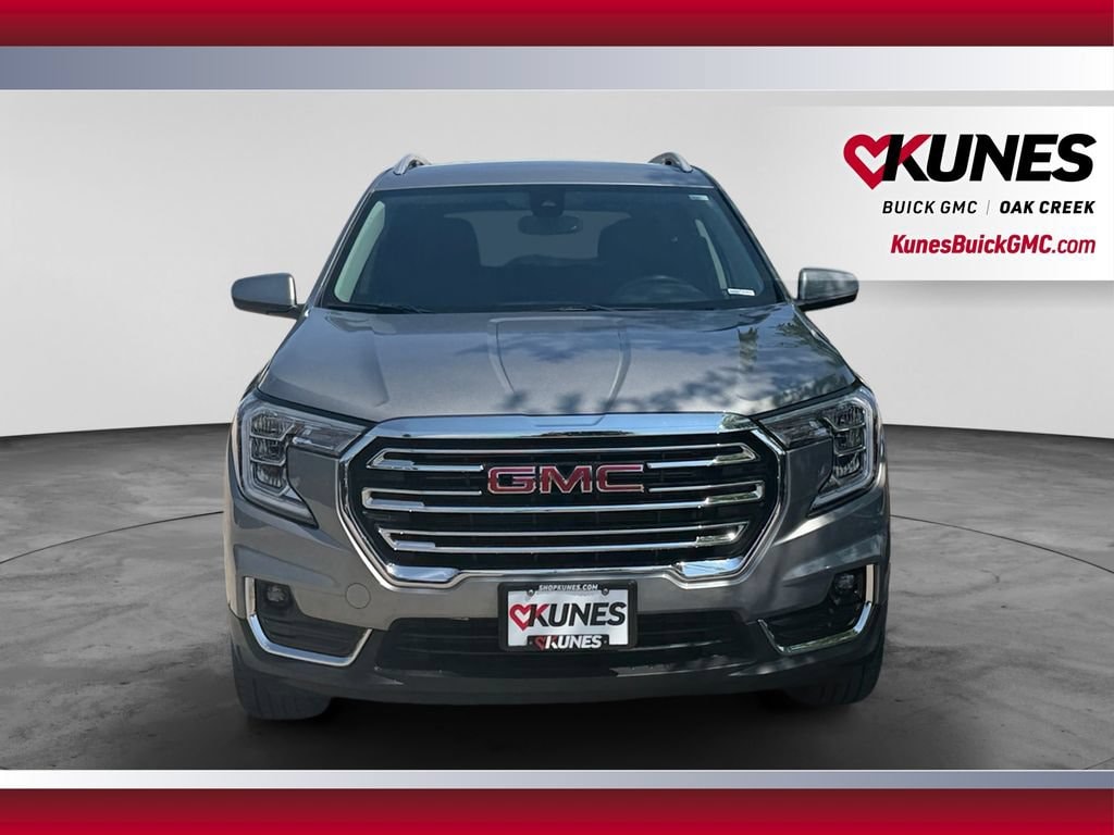 Used 2024 GMC Terrain SLT SUV