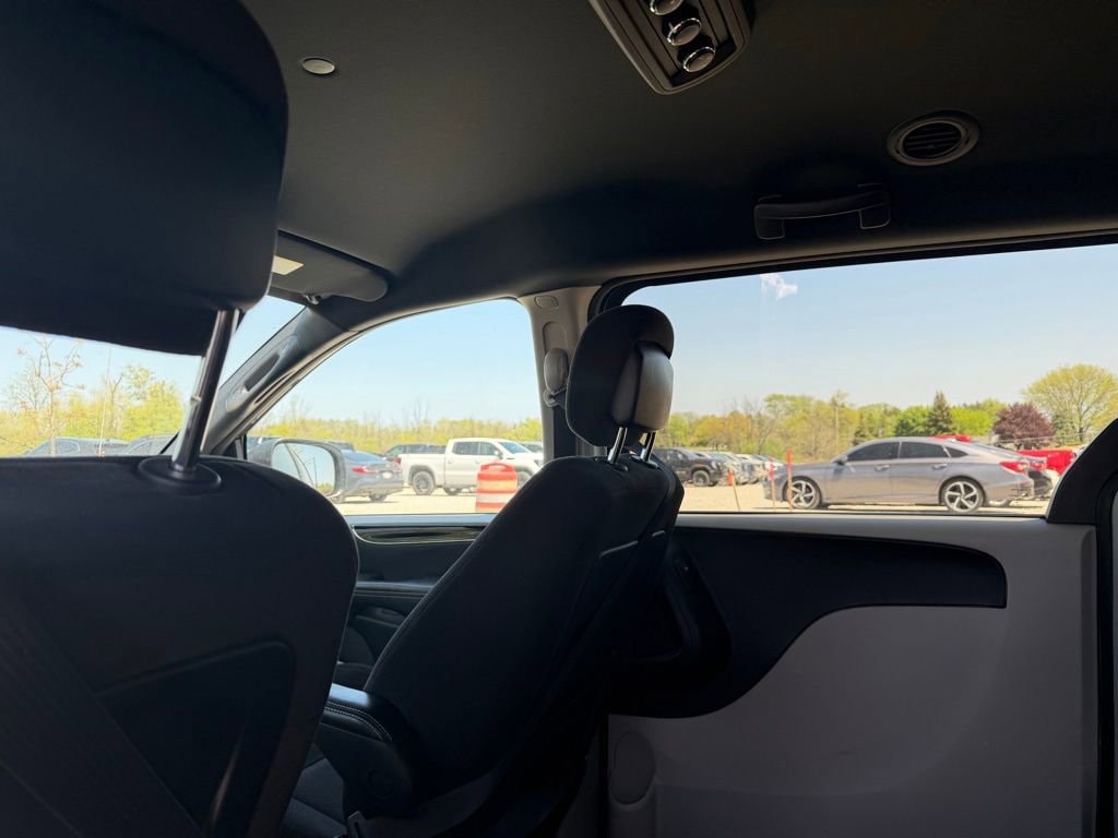 Used 2014 Dodge Grand Caravan SE Van