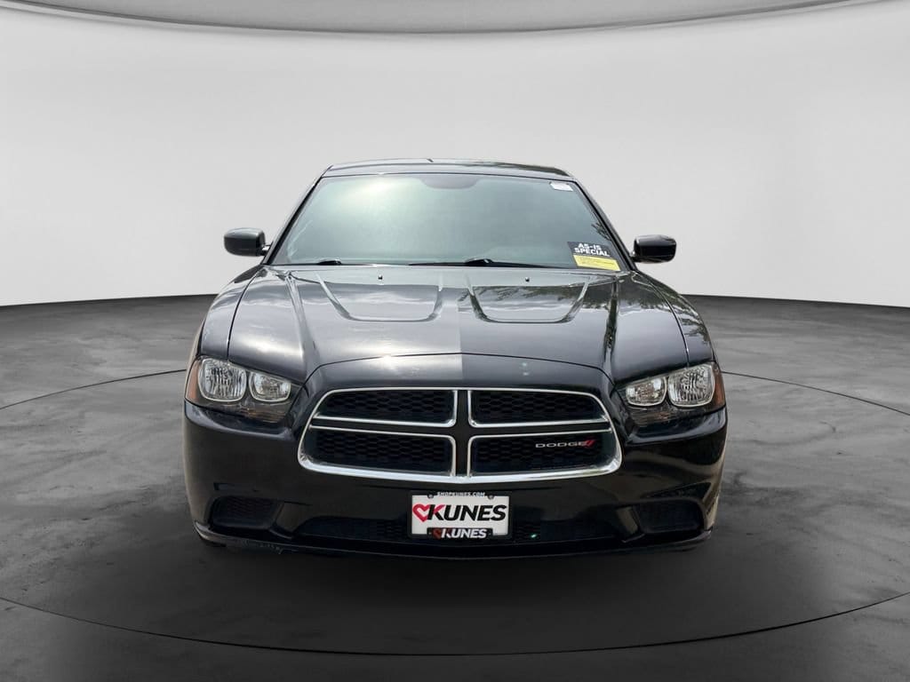 Used 2014 Dodge Charger SE Sedan