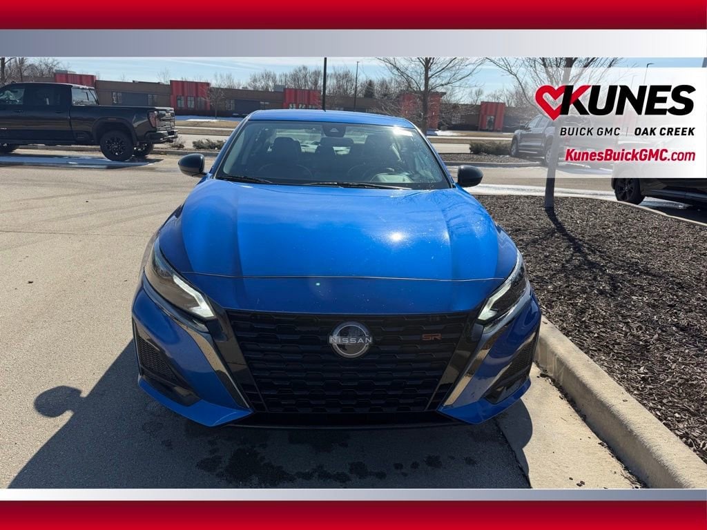 Used 2025 Nissan Altima SR Sedan