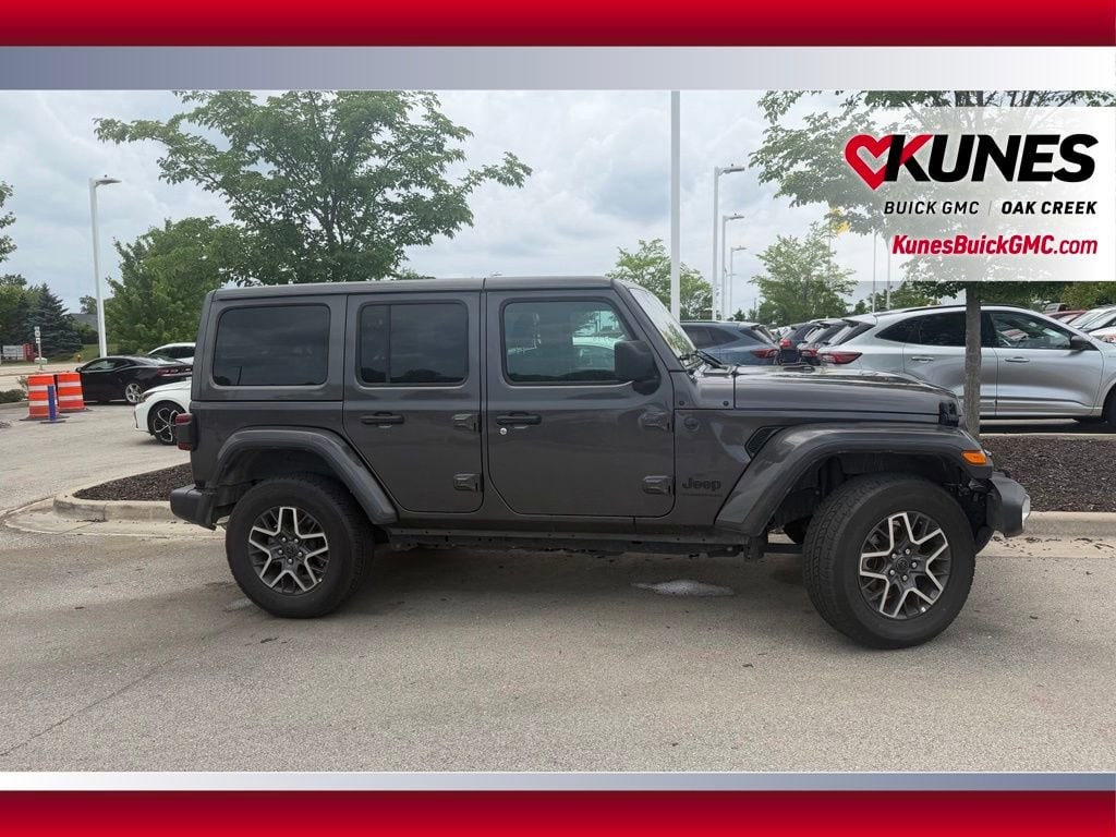 Used 2025 Jeep Wrangler Sahara SUV