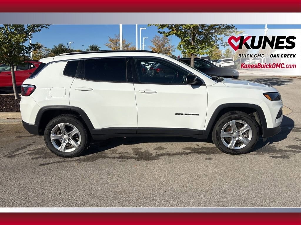 Used 2023 Jeep Compass Latitude SUV