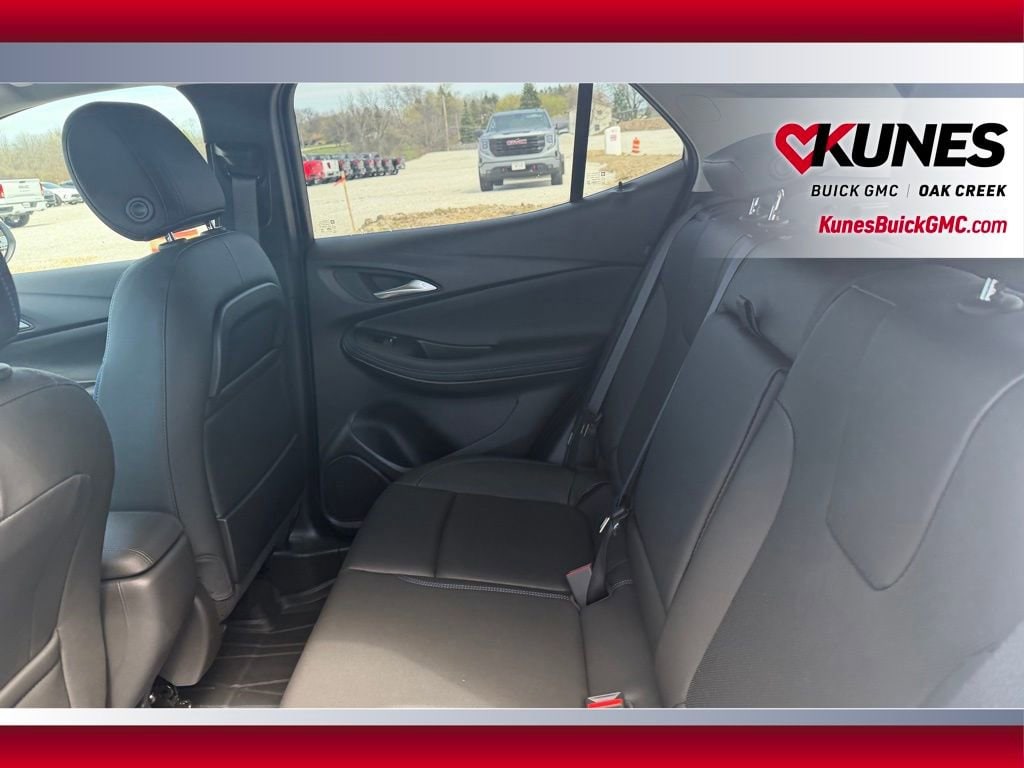 2026 Buick Encore GX Sport Touring - Photo 6
