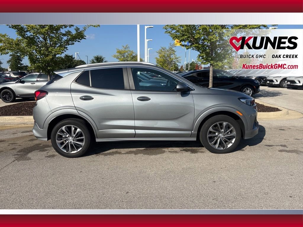 2023 Buick Encore GX Select photo 2