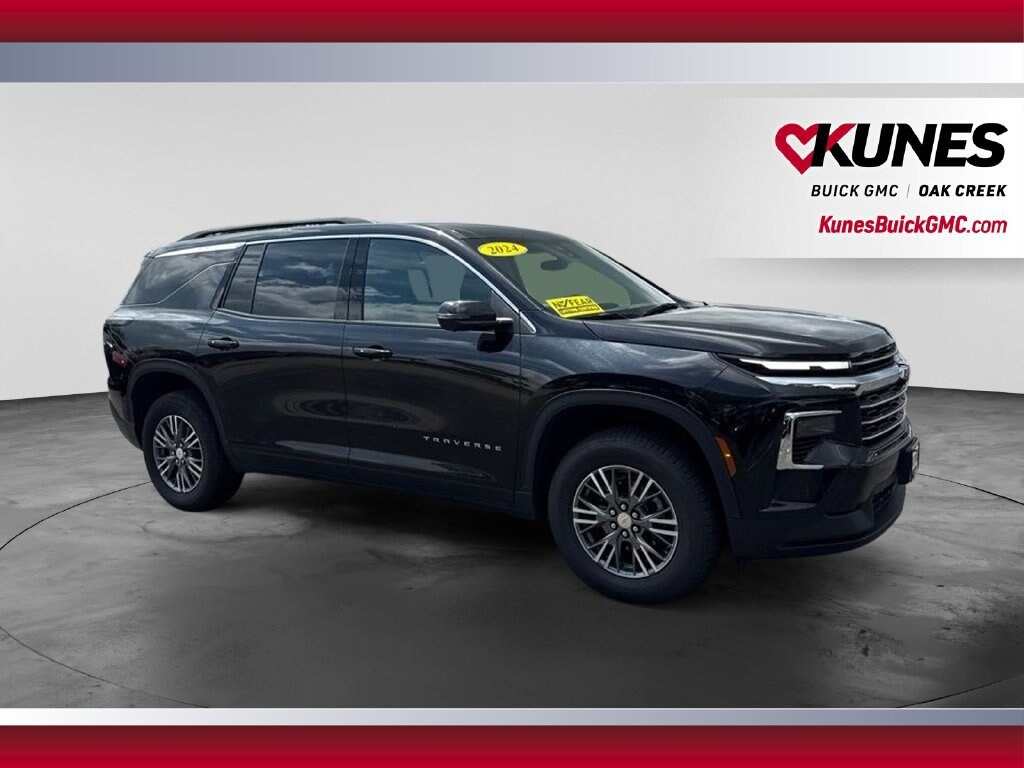 Used 2024 Chevrolet Traverse LT SUV