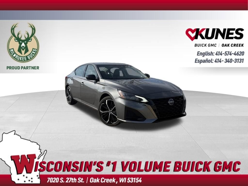 Used 2025 Nissan Altima SR Sedan