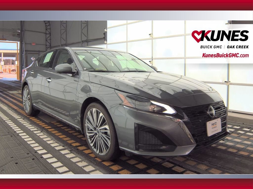 Used 2024 Nissan Altima 2.5 SL Sedan