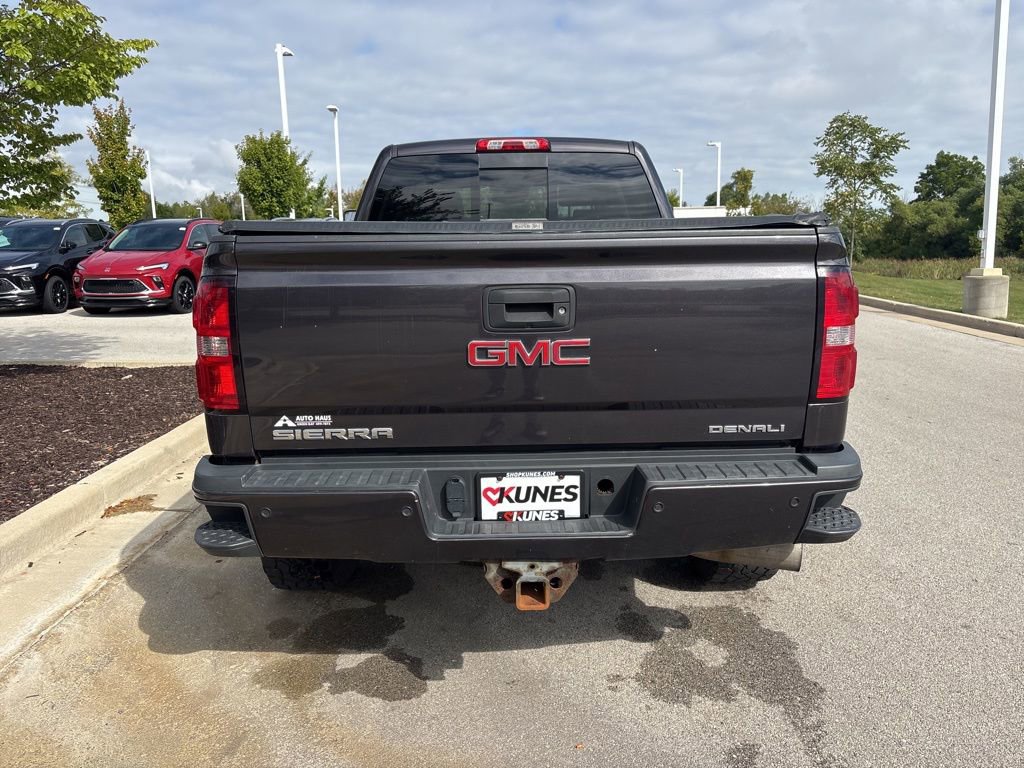 2015 Gmc Sierra Denali photo 2