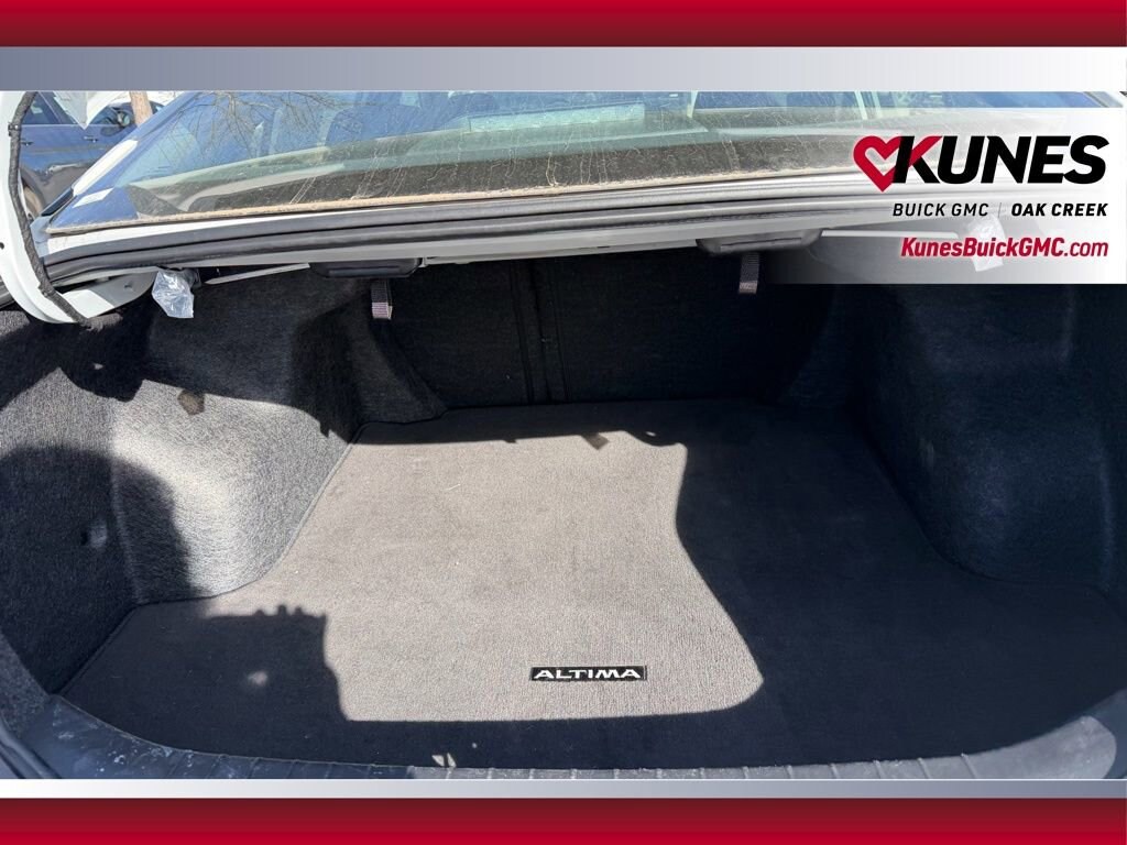 Used 2025 Nissan Altima SV Sedan