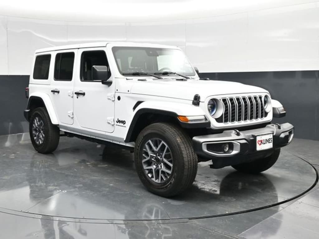 Used 2025 Jeep Wrangler Sahara SUV