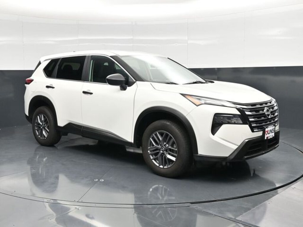Used 2024 Nissan Rogue S SUV