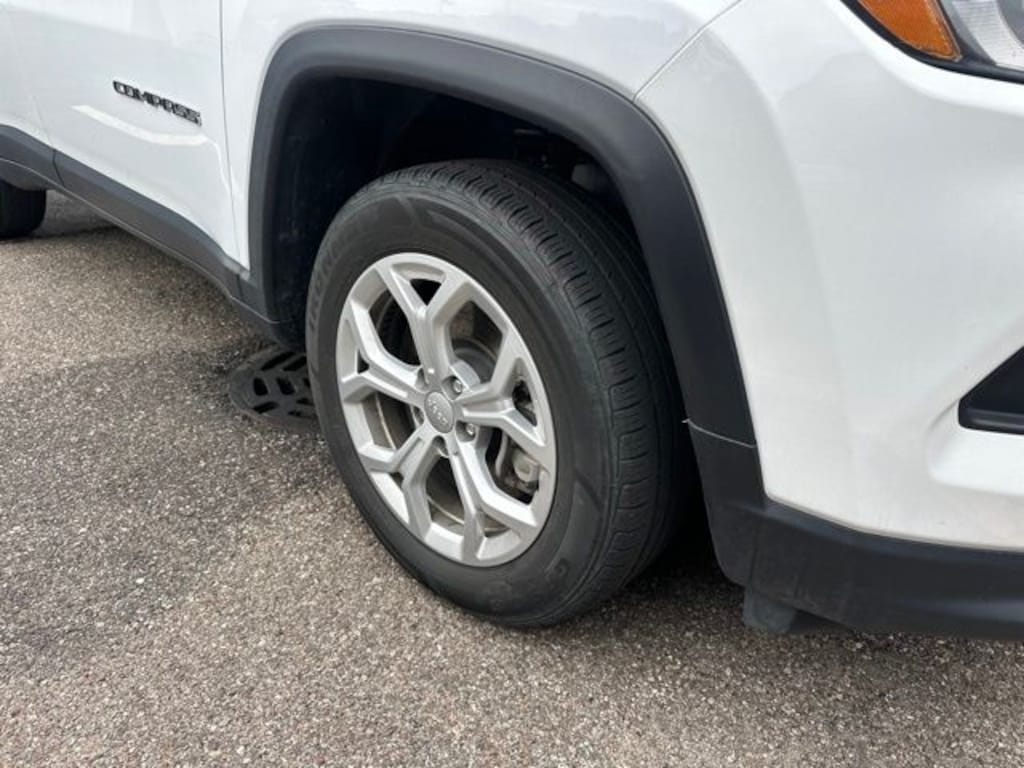 Used 2024 Jeep Compass Latitude SUV
