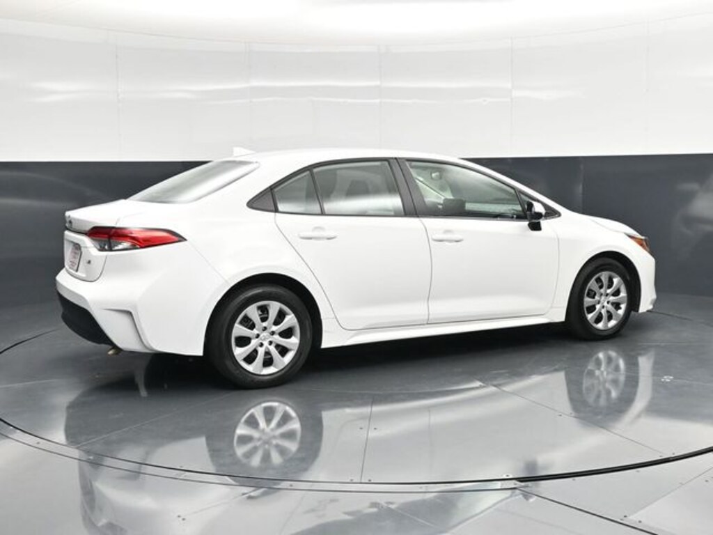 Used 2025 Toyota Corolla LE Sedan