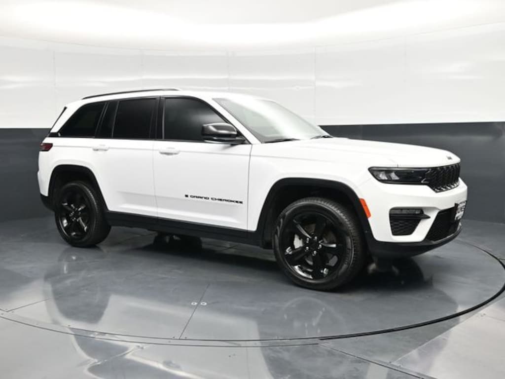 Used 2025 Jeep Grand Cherokee Limited SUV