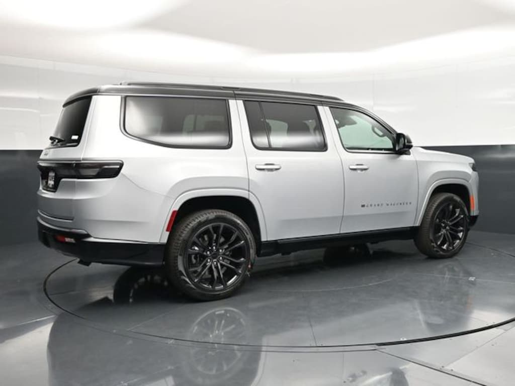 New 2026 Jeep Grand Wagoneer Summit Reserve Sport Utility