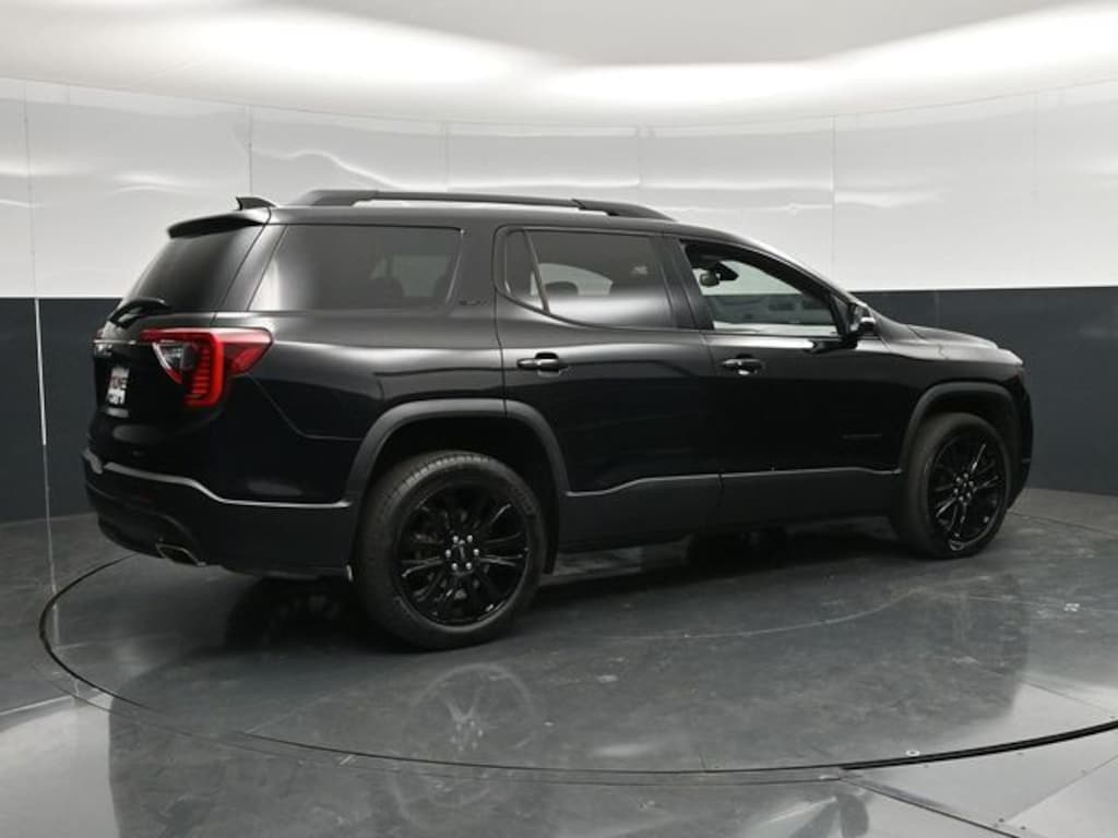 Used 2023 GMC Acadia SLT SUV