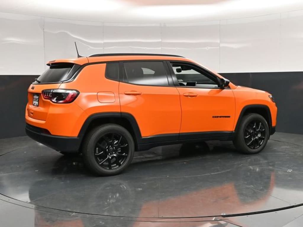 New 2026 Jeep Compass Latitude Sport Utility