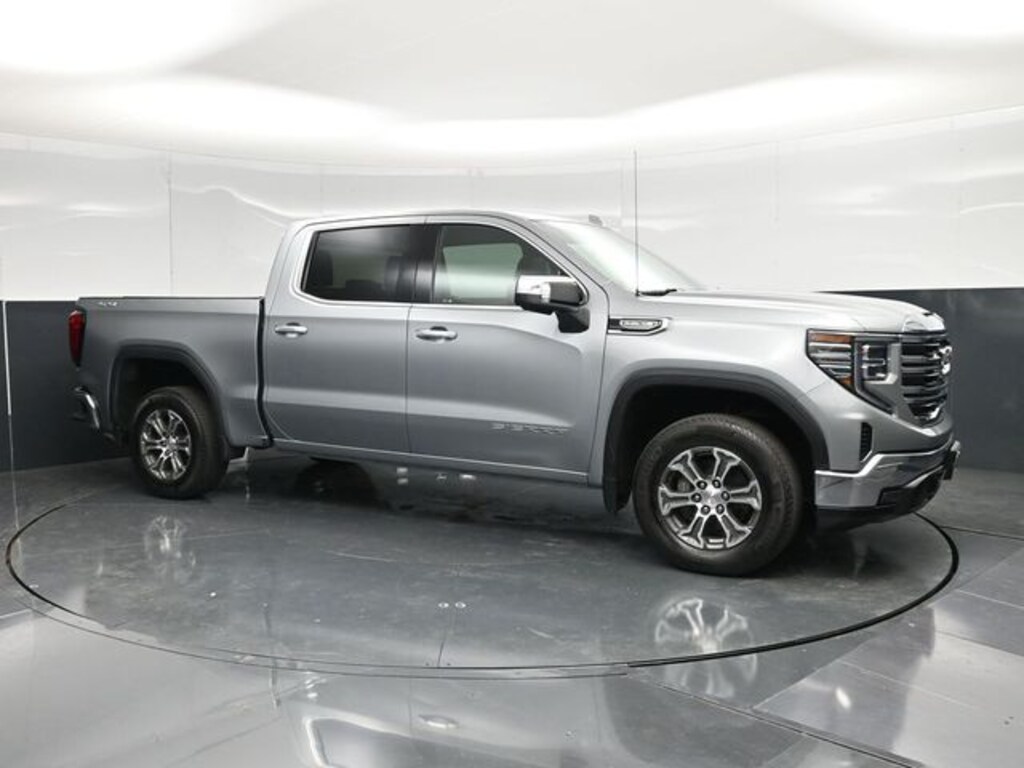 Used 2025 GMC Sierra 1500 SLT Truck