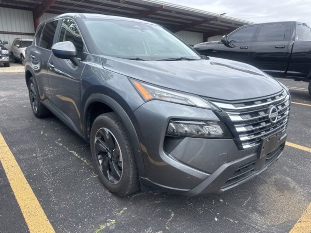Used 2025 Nissan Rogue SV SUV