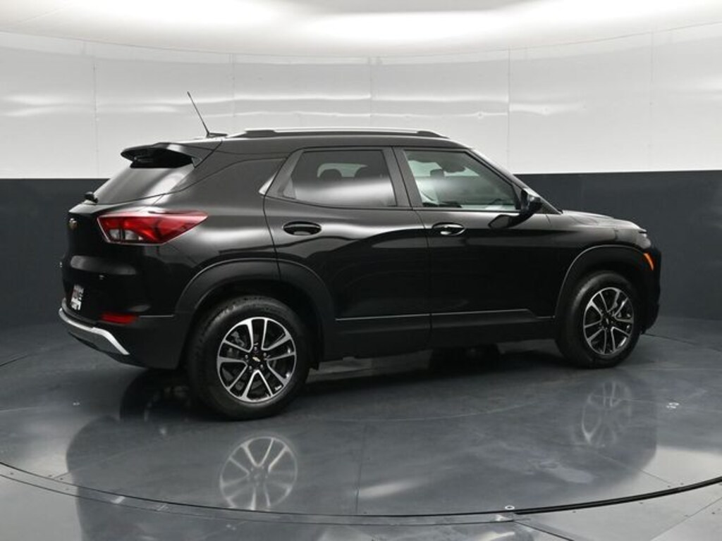 Used 2025 Chevrolet Trailblazer LT SUV